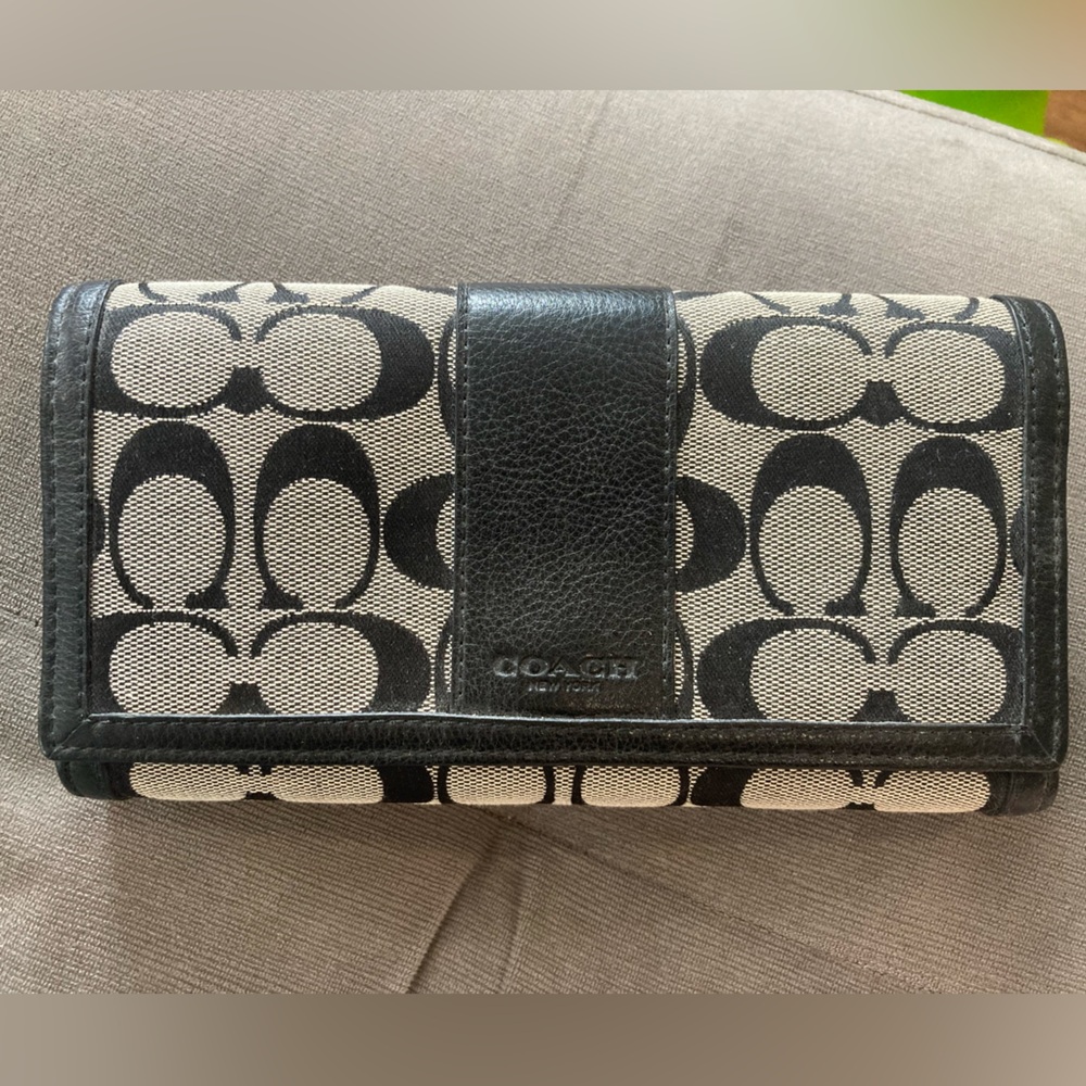 Coach wallet